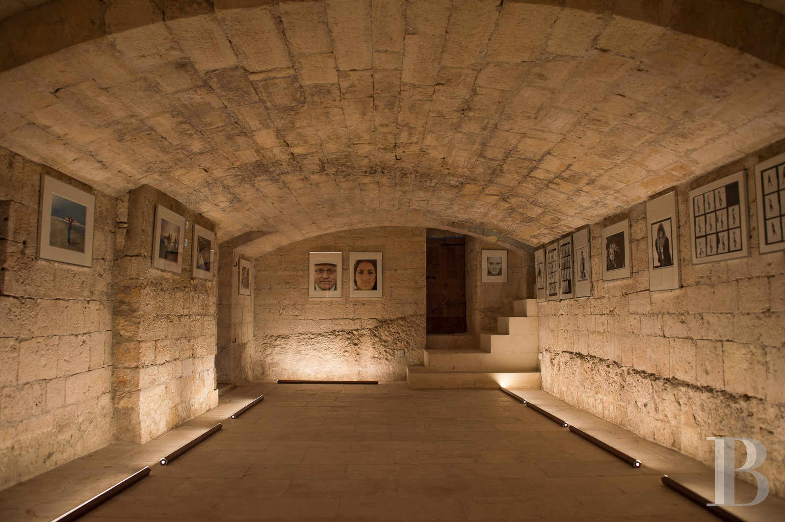 Dans le Gard, au nord de Nîmes, un ancien prieuré du 12e siècle dominant le Gardon - photo  n°22